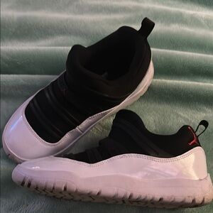 Jordan Kids Sneakers Black and White